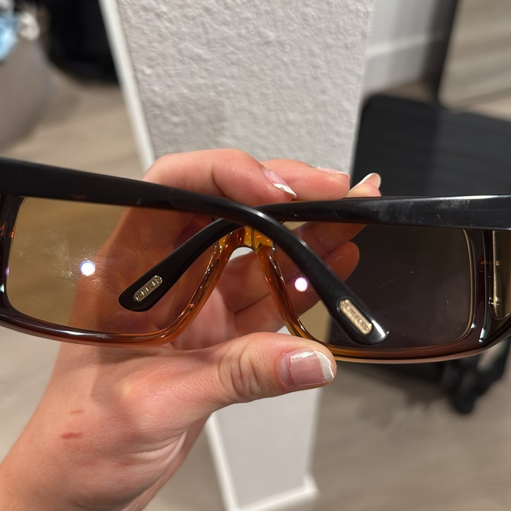 Tom Ford Sunglasses - Picture 4 of 4